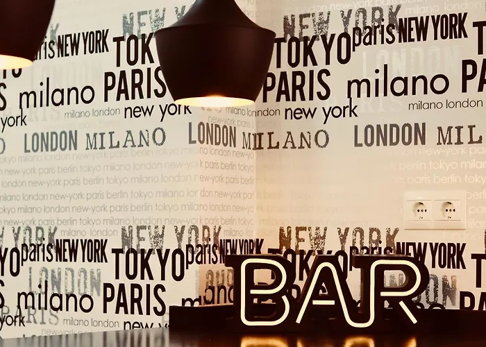 아파트 Black And White Suitte 