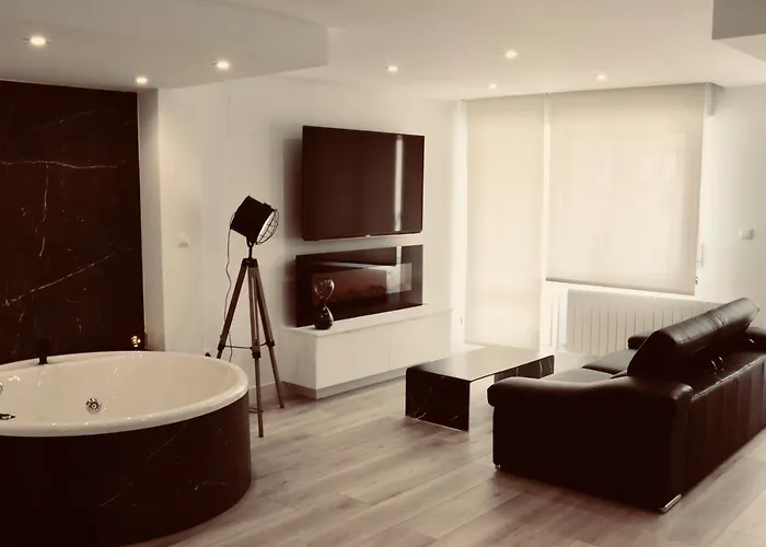 דירה Black And White Suitte 