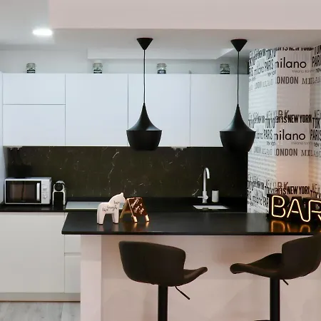 Black&white Suitte Plaza * Noja